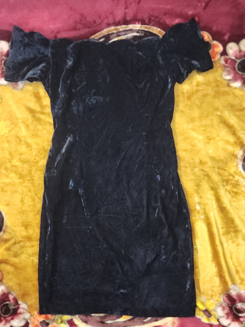 Vintage 💎 Roberta Black Velvet Off-Shoulder Mini Dress